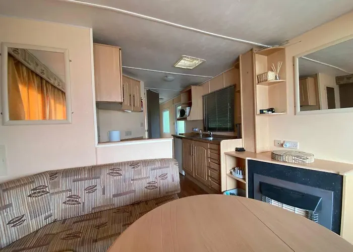 Retro House In Nature בית נופש Šamorín