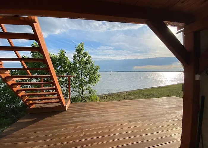 Retro House In Nature Šamorín